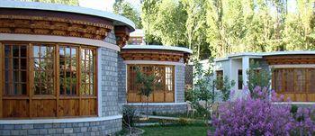 Royal Heritage Resort Leh Exterior foto